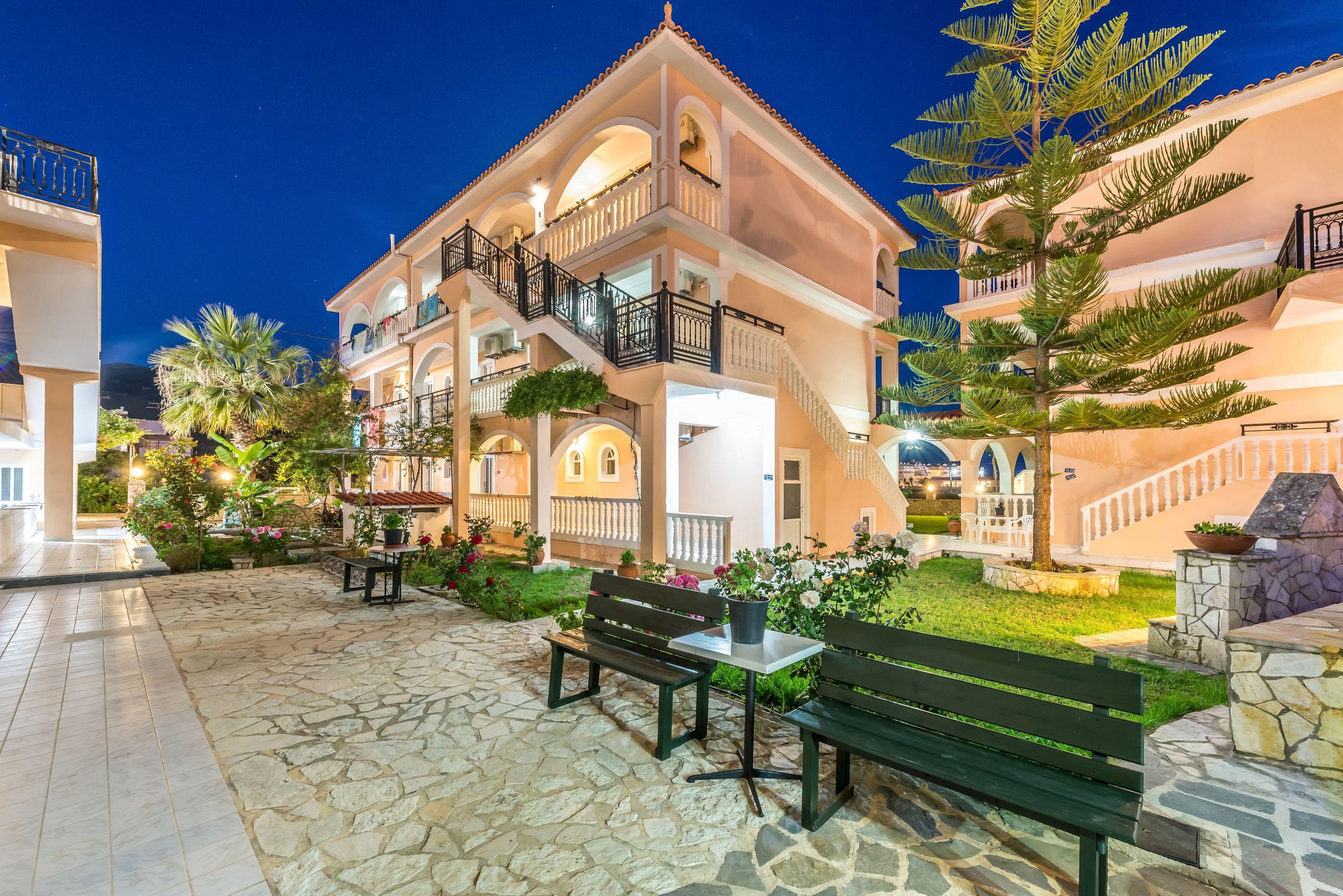 Athina Apartments ไซคิย์นธอสทาวน์ ภายนอก รูปภาพ