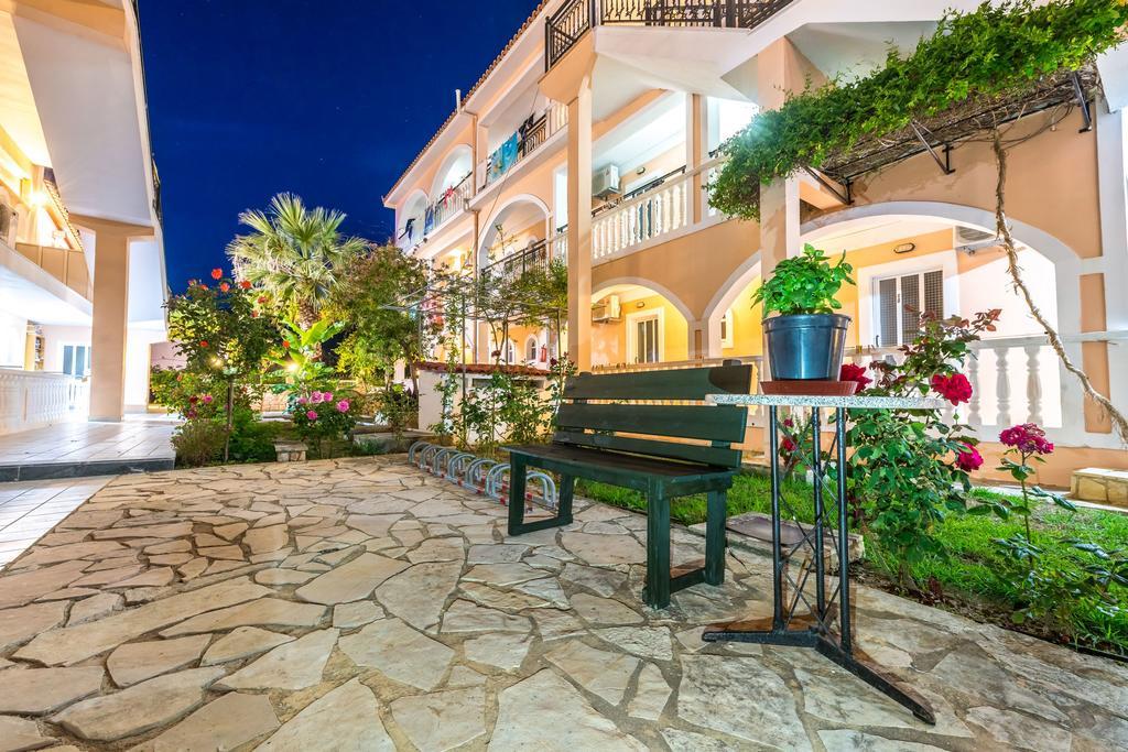 Athina Apartments ไซคิย์นธอสทาวน์ ภายนอก รูปภาพ