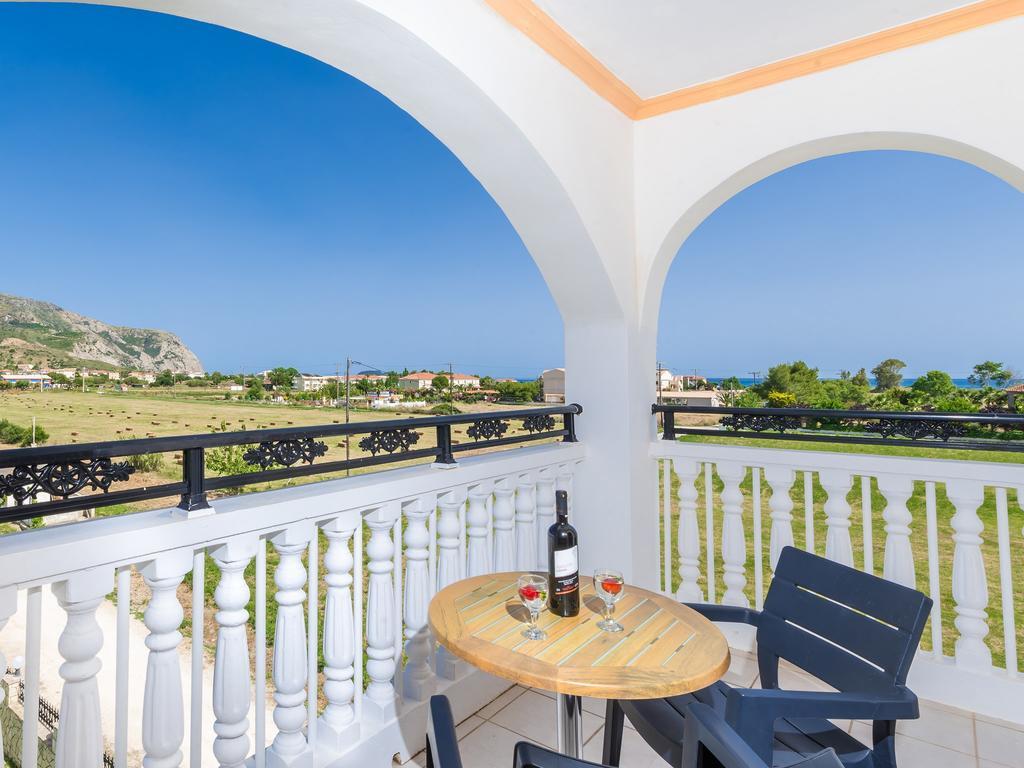 Athina Apartments ไซคิย์นธอสทาวน์ ภายนอก รูปภาพ